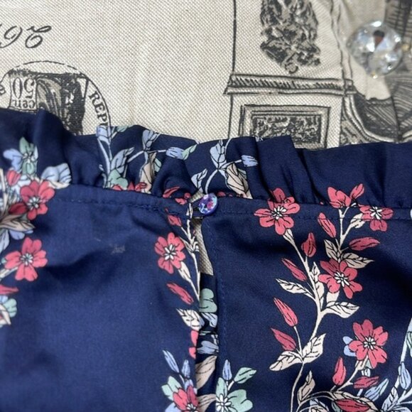 BCBGMAXAZRIA Floral-Print Blouse - Picture 14 of 14